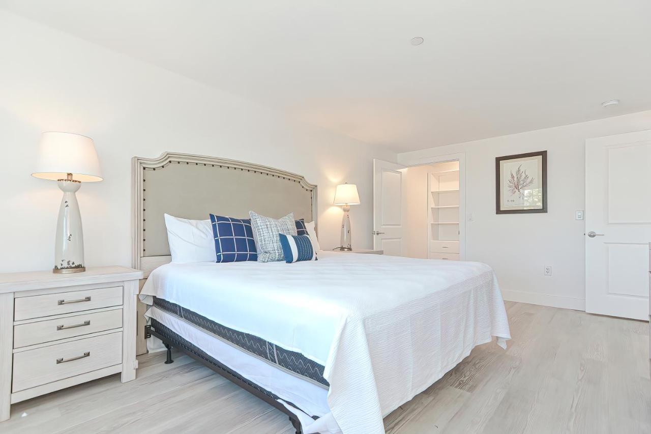 Downtown Plymouth Waterfront Luxury Condos エクステリア 写真