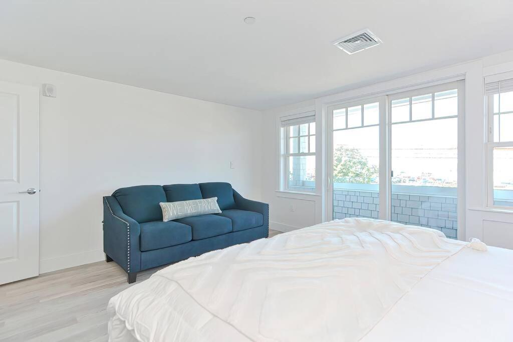 Downtown Plymouth Waterfront Luxury Condos エクステリア 写真